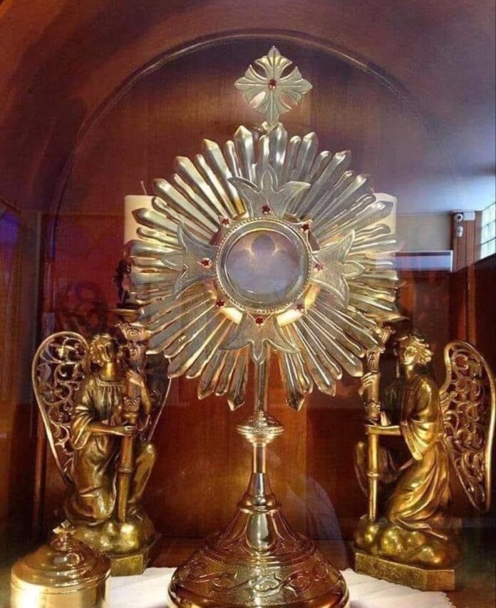 Act Of Reparation To Jesus Present In The Holy Eucharist - Vcatholic